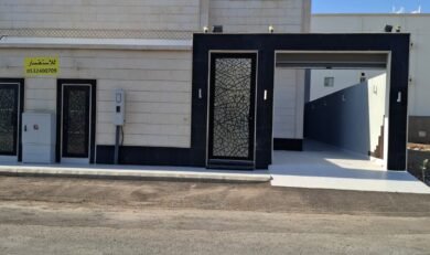 فيلا للبيع في حي الرياض